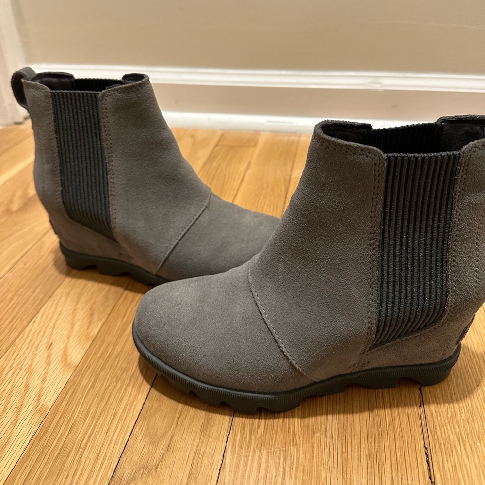 Sore Joan of Arctic II Wedge